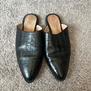 Seychelles black pointed toe mule